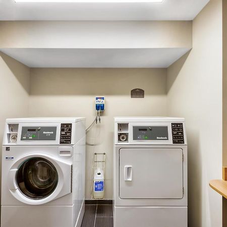 Microtel Inn & Suites By Wyndham Farmington Extérieur photo