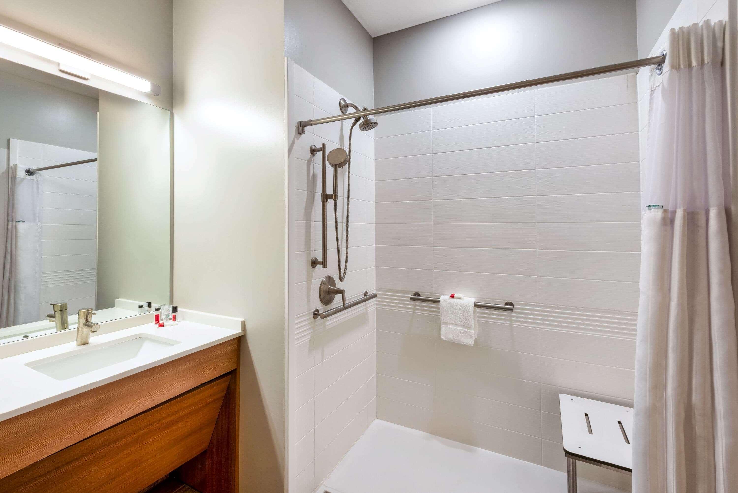 Microtel Inn & Suites By Wyndham Farmington Extérieur photo